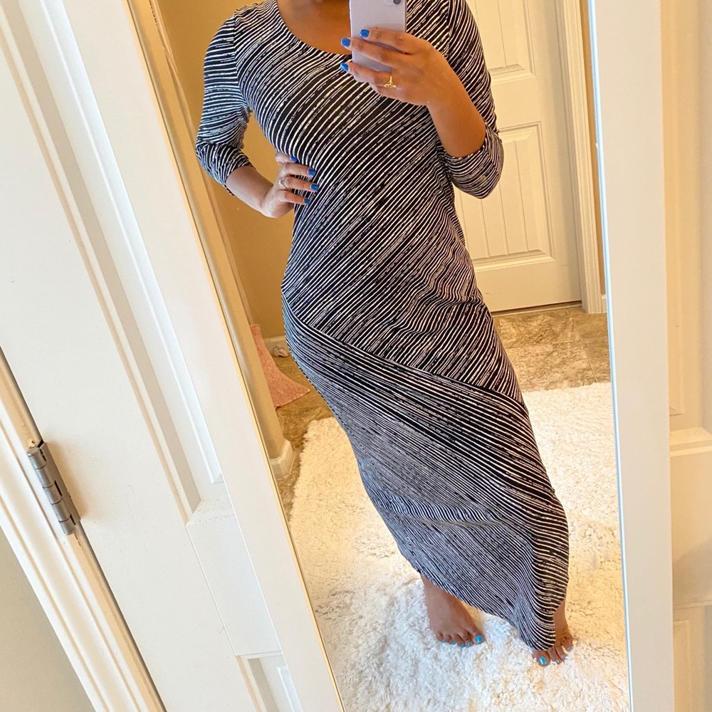 Black & white striped maxi dress ! - Picture 1 of 4